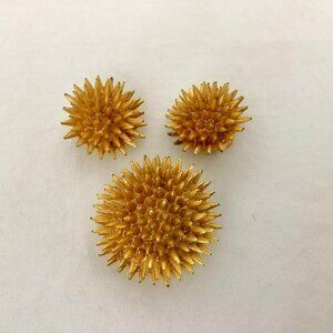 Vintage MCM 1950s DeNicola Sea Urchin Goldtone Brooch and Clip On Earring Set